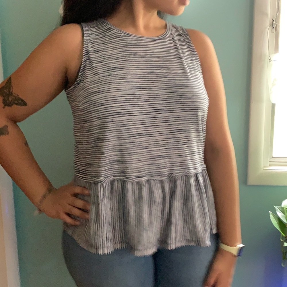 Old Navy: Striped sleeveless blouse